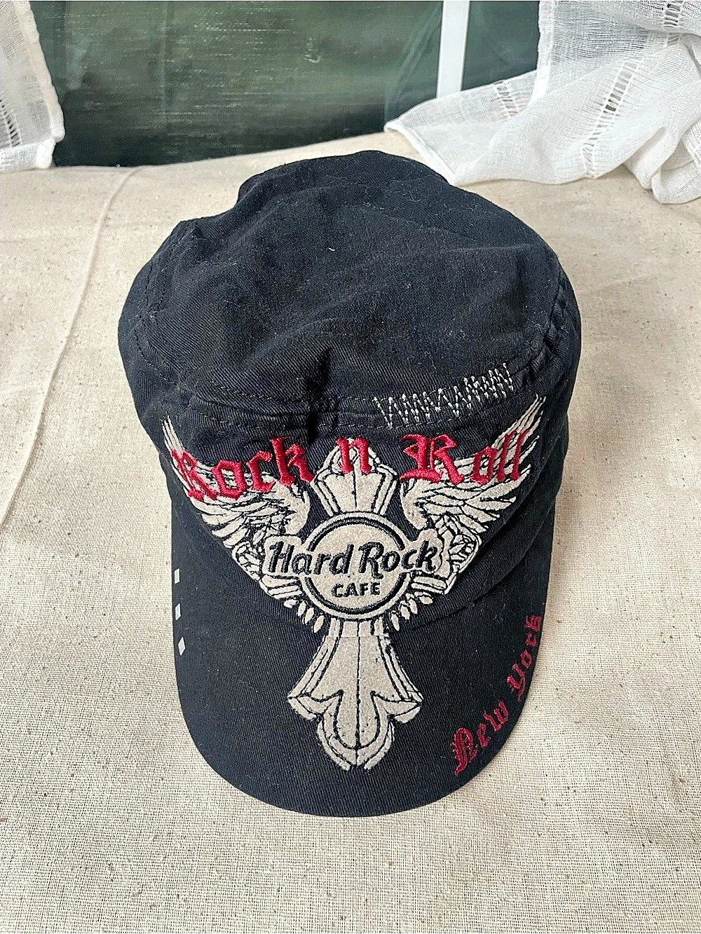 Hard Rock Cafe Rock N Roll Embroidered Cotton Hat in Black & Red